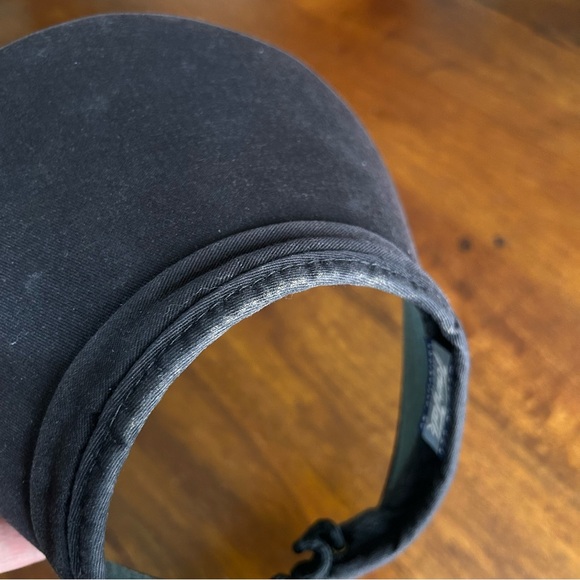 Town Talk Unisex Bundle of 2x Visors 1 Black & 1 White GUC Louisville, KY - Picture 3 of 16